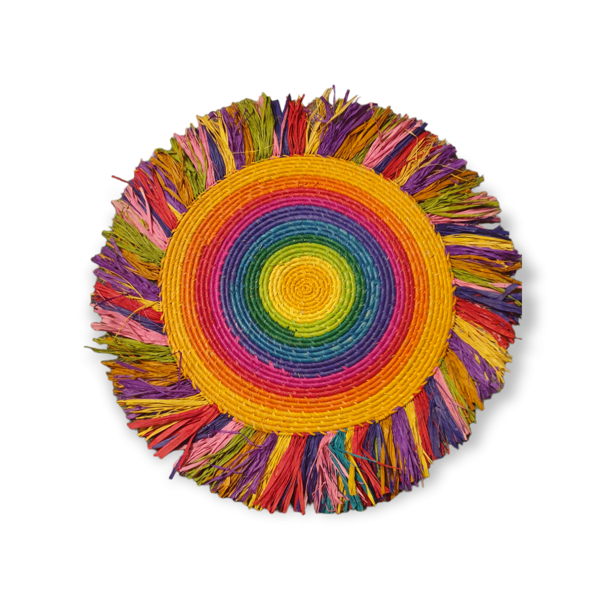Håndflettet bordbrikke i sirkel mønster i regnbuens farger